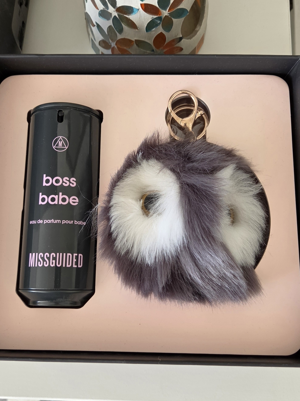 Missguided Boss Babe Fragrance 80 Ml And Faux Fur Owl Pom Key Set